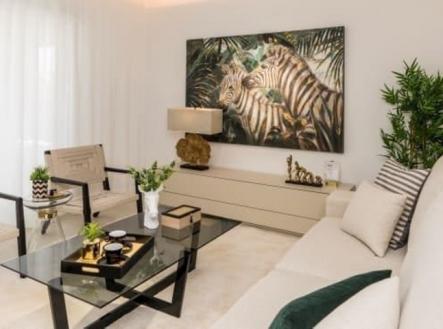 b1-harmony-apartments-la-cala-golf-salon-880x370.jpg