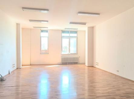 Pronájem kanceláře, 72 m² obrázek