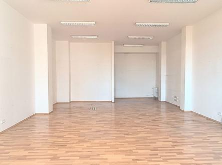 Pronájem kanceláře, 72 m²