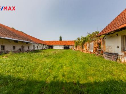 Prodej zemědělského objektu, 8 162 m²