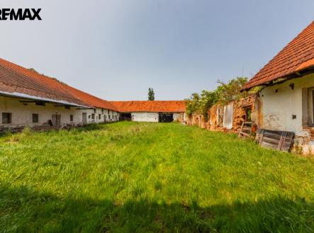 Prodej zemědělského objektu, 8 162 m²