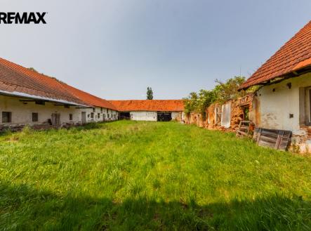 Prodej zemědělského objektu, 8 162 m²