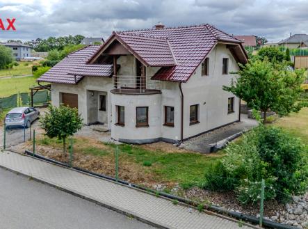 Prodej id. 1/2 RD v obci Tmaň, okr. Beroun