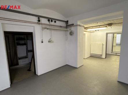 Pronájem obchodní prostor, 120 m²