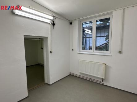 Pronájem obchodní prostor, 120 m²