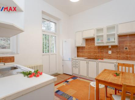 Prodej kanceláře, 268 m²