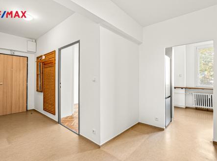 Pronájem bytu, 2+1, 60 m²