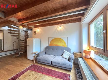 Pronájem bytu, 2+kk, 49 m²