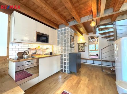 Pronájem bytu, 2+kk, 49 m²