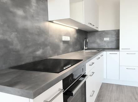 Pronájem bytu, 3+kk, 66 m²