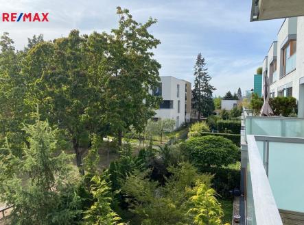 Pronájem bytu, 3+kk, 99 m²