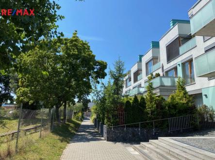 Pronájem bytu, 3+kk, 99 m²