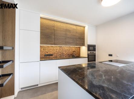 Prodej bytu, 3+kk, 99 m²