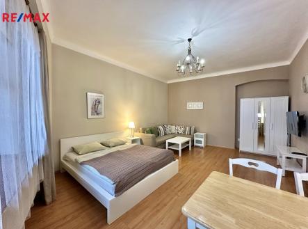 Pronájem bytu, 1+1, 39 m²