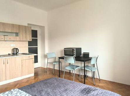 Pronájem bytu, 1+kk, 21 m²