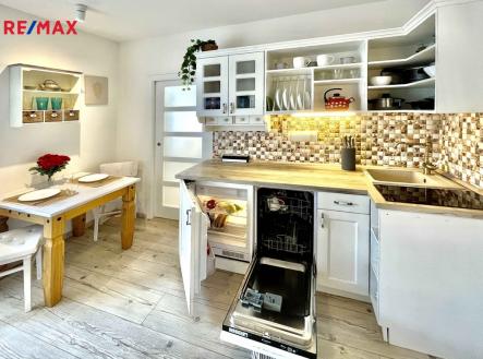 Pronájem bytu, 2+kk, 48 m²