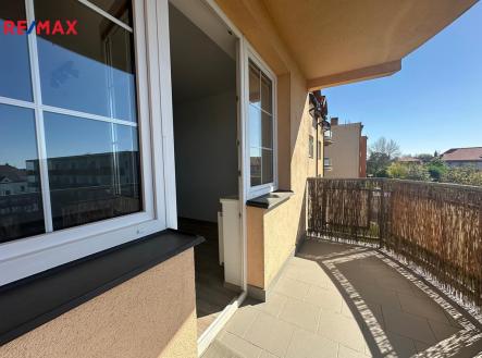 Pronájem bytu, 2+1, 72 m²