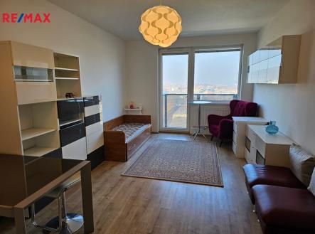 Pronájem bytu, 1+kk, 33 m²