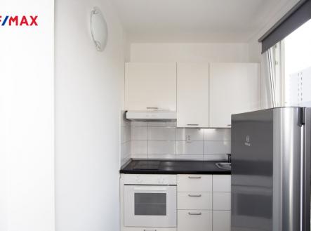 Pronájem bytu, 1+kk, 30 m²