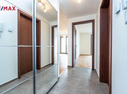 Pronájem bytu, 2+kk, 75 m²