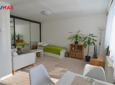 Pronájem bytu, 1+kk, 37 m²