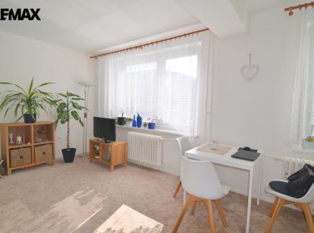 Pronájem bytu, 1+kk, 37 m²
