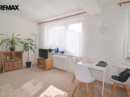 Pronájem bytu, 1+kk, 37 m²