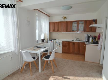 Pronájem bytu, 1+kk, 37 m²