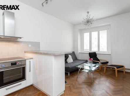 Pronájem bytu, 2+kk, 47 m²