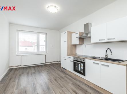 Prodej bytu, 1+1, 65 m²