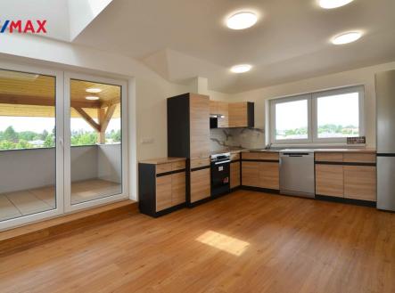 Pronájem bytu, 3+1, 104 m²