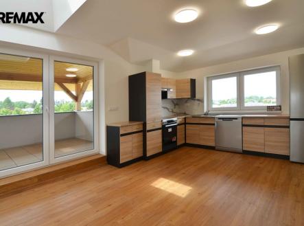 Pronájem bytu, 3+1, 104 m²