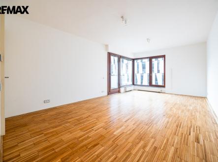 Pronájem bytu, 2+kk, 73 m²