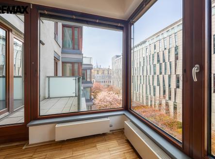 Pronájem bytu, 2+kk, 73 m²