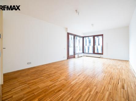 Pronájem bytu, 2+kk, 73 m²