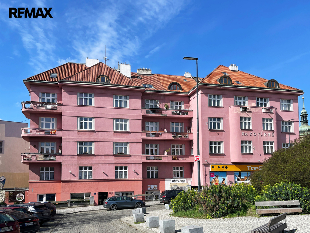 Dům - Vršovické náměstí