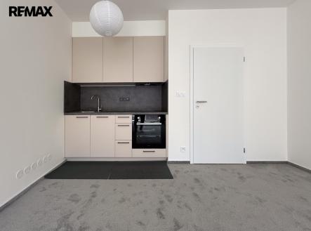 Pronájem bytu, 1+kk, 35 m²