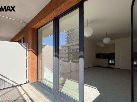 Pronájem bytu, 1+kk, 35 m²