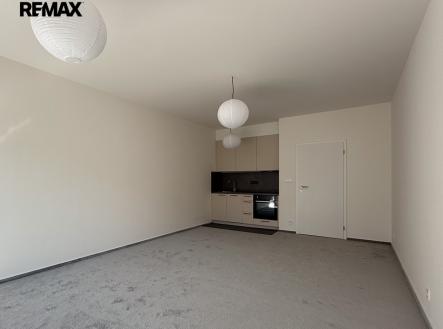 Pronájem bytu, 1+kk, 35 m²