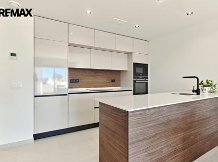 Prodej bytu, 3+kk, 195 m²