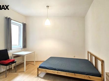 Pronájem bytu, 1+kk, 27 m²
