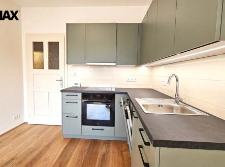 Pronájem bytu, 2+kk, 50 m²