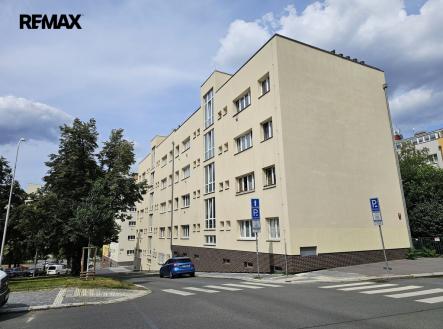 Pronájem bytu, 2+kk, 42 m²