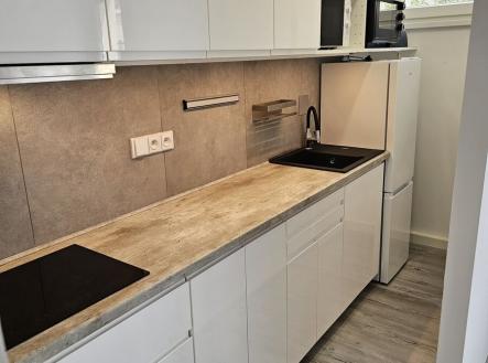 Pronájem bytu, 2+kk, 42 m²