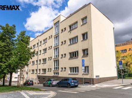 Pronájem bytu, 2+kk, 42 m²