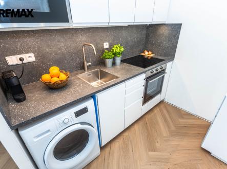 Pronájem bytu, 2+kk, 47 m²