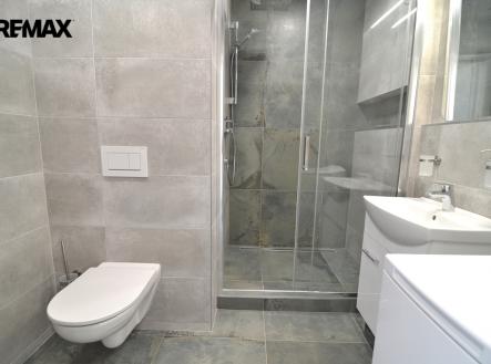 Pronájem bytu, 2+kk, 43 m²