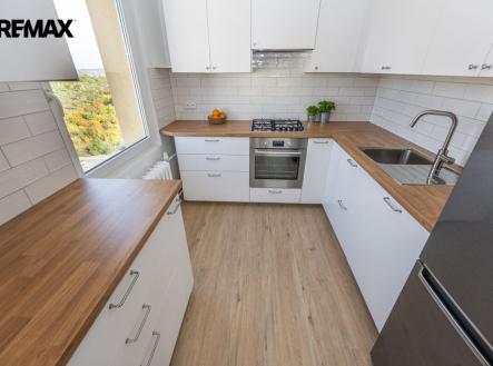 Pronájem bytu, 3+1, 79 m²