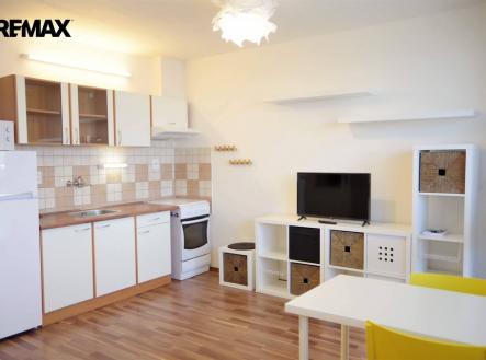 Pronájem bytu, 1+kk, 37 m² obrázek