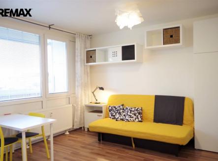 Pronájem bytu, 1+kk, 37 m²